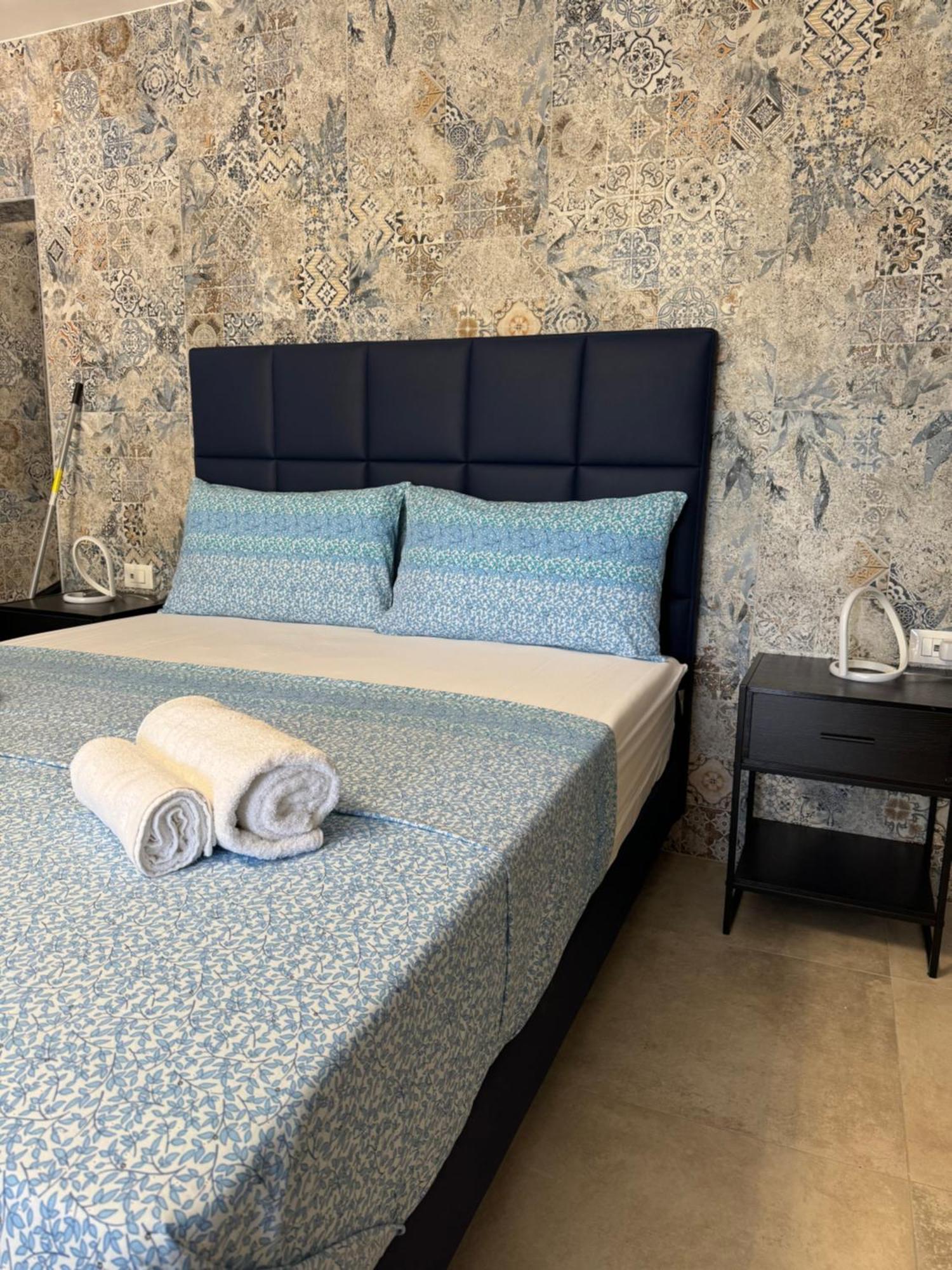 Edo House Anzio - Beachfront - Fronte Mare - Affittacamere المظهر الخارجي الصورة