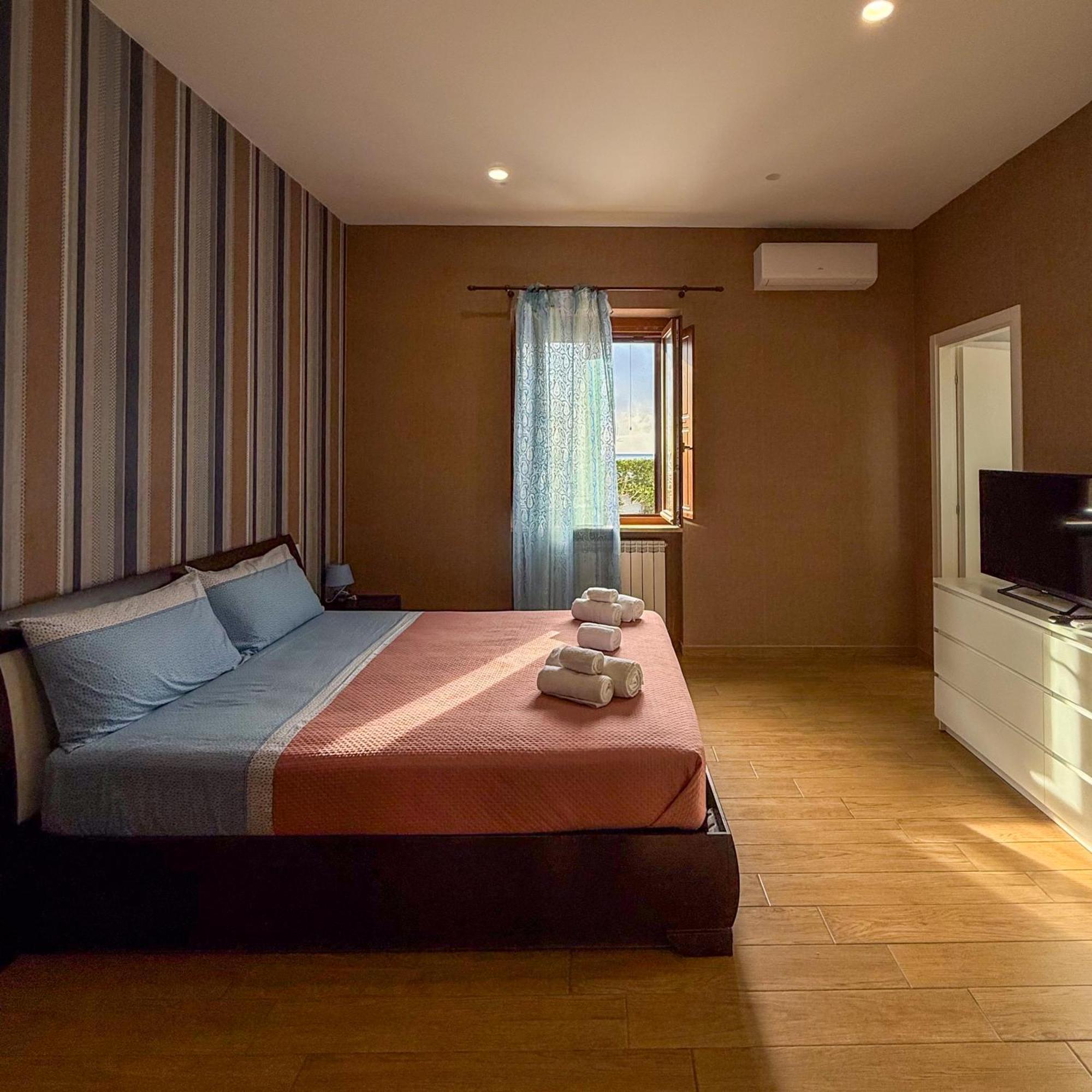 Edo House Anzio - Beachfront - Fronte Mare - Affittacamere المظهر الخارجي الصورة