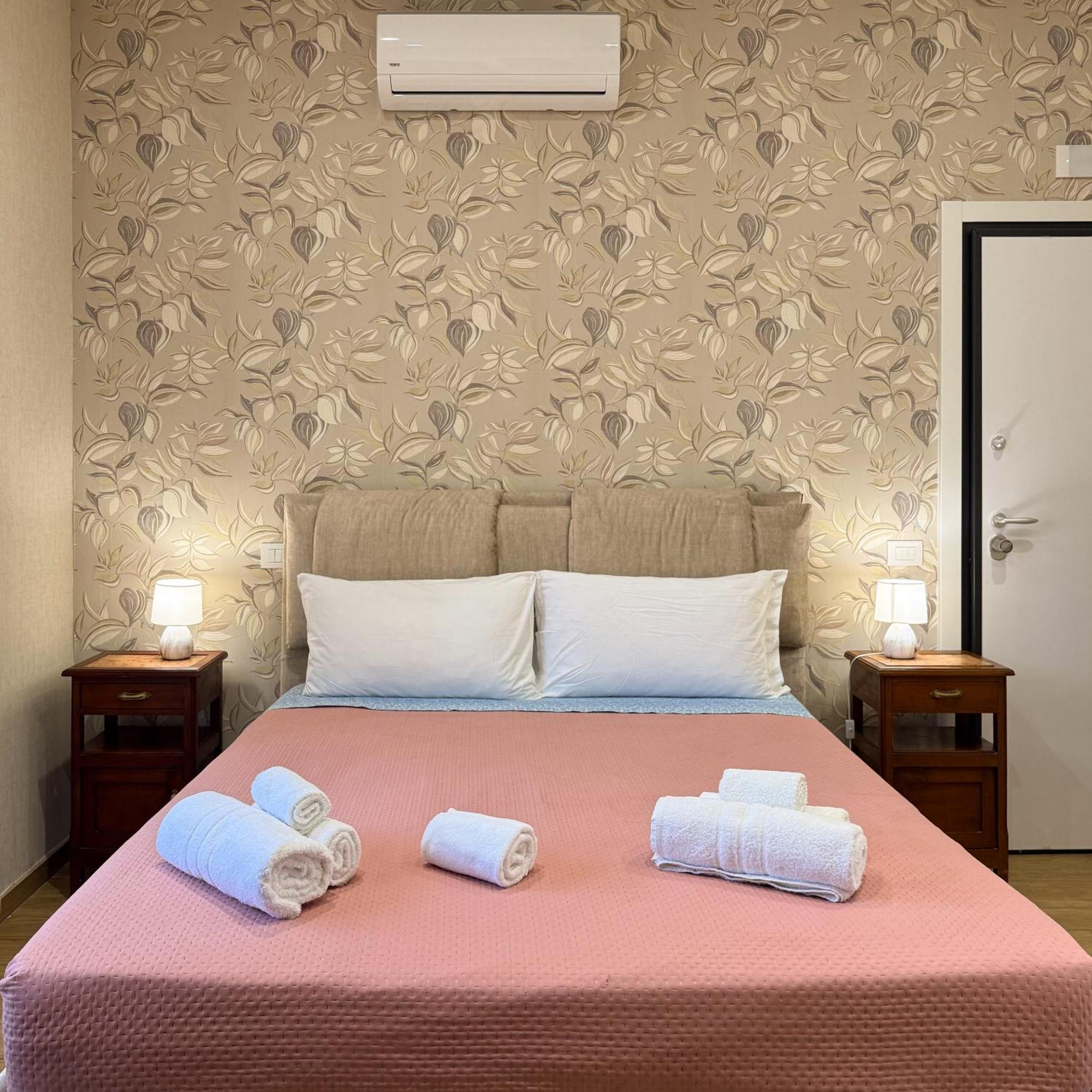 Edo House Anzio - Beachfront - Fronte Mare - Affittacamere المظهر الخارجي الصورة