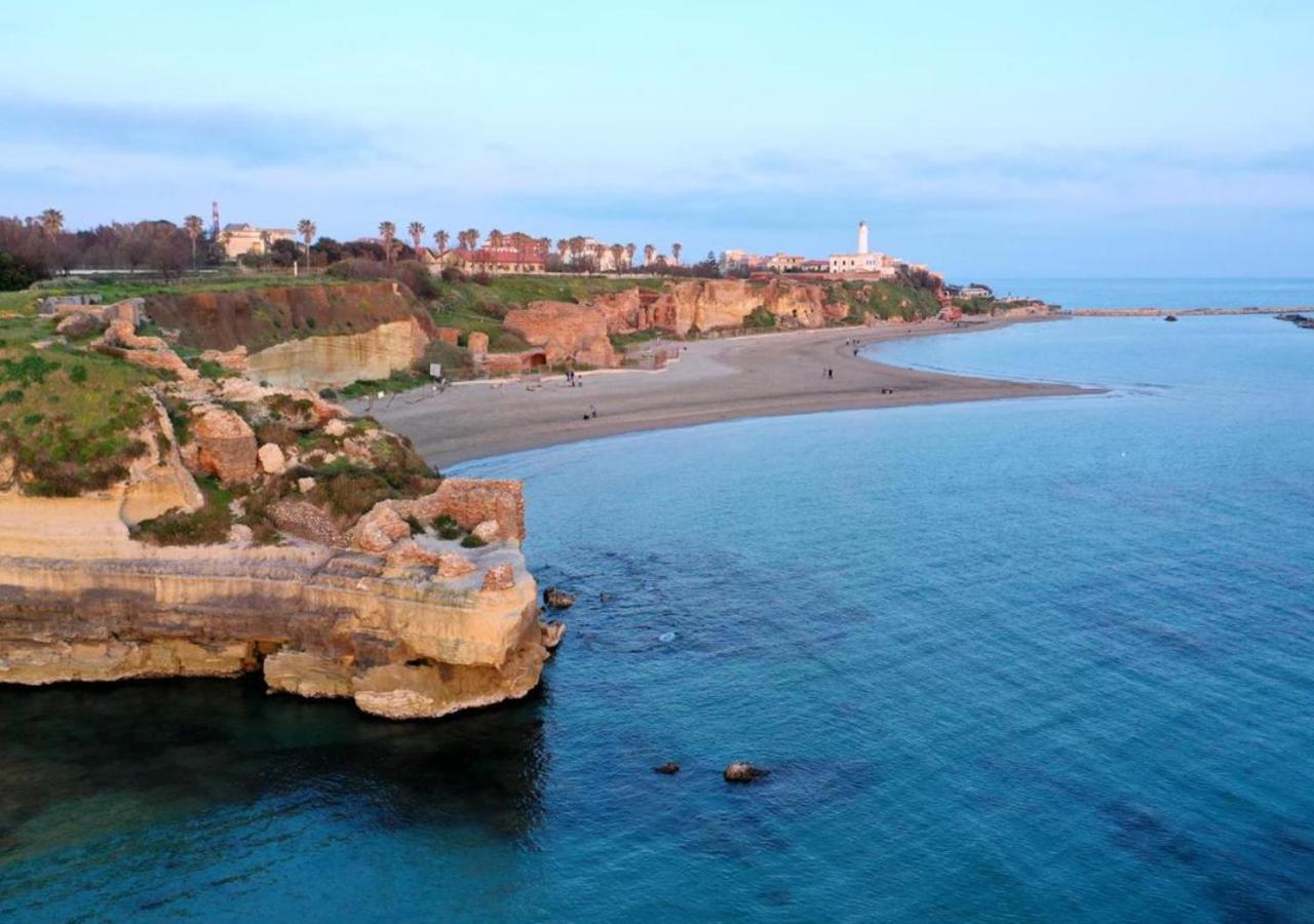 Edo House Anzio - Beachfront - Fronte Mare - Affittacamere المظهر الخارجي الصورة